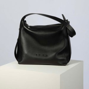 the statements charlie hobo m